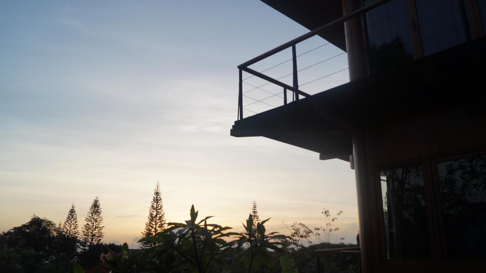 มอนเต ดิ วิโน ลอดจ์ Hotel ตองยี ภายนอก รูปภาพ